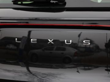 Lexus LBX